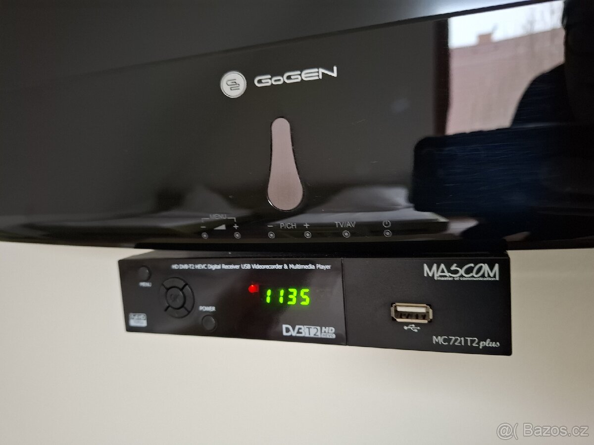 3x LCD TV 32" + set-top-boxy - 5