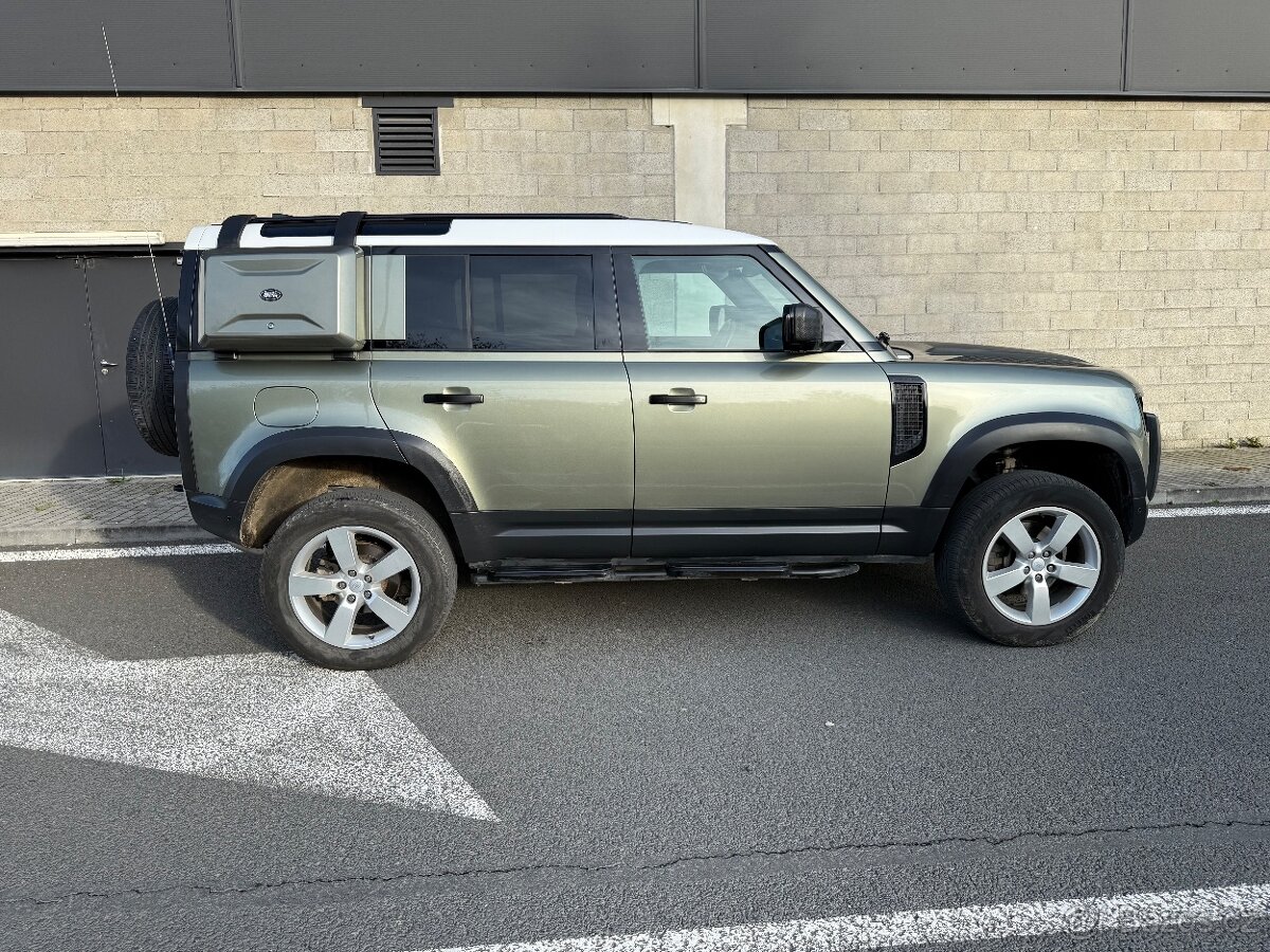 Land Rover Defender 110 3,0D 250 MHEV AWD Offroad paket