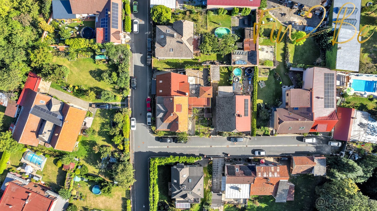 Prodej RD 6+1, 167,9m2 s dílnami a zahradou v Kostelci nad Č - 5