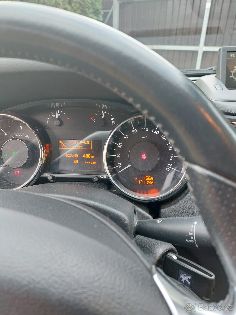 Prodám Peugeot 5008 - 5