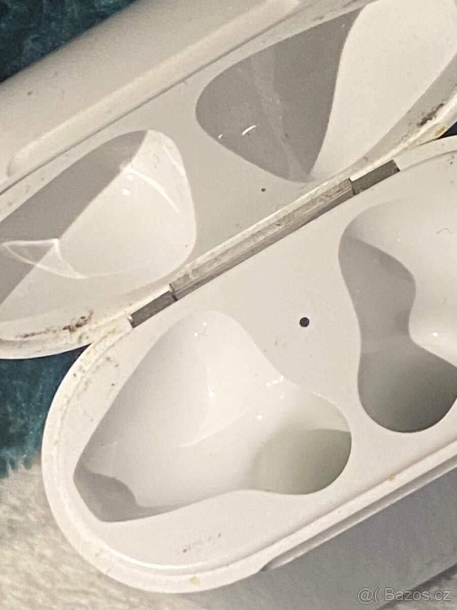 AirPods 2 nabíjecí pouzdro - 5