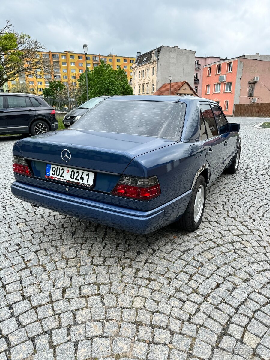 Mercedes-Benz 200, C124 200D Automat 53kW TOP - 5