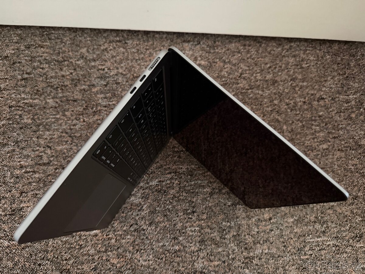 Apple Macbook Air M3 8/256gb TOP stav, rok zaruka iStores. - 5