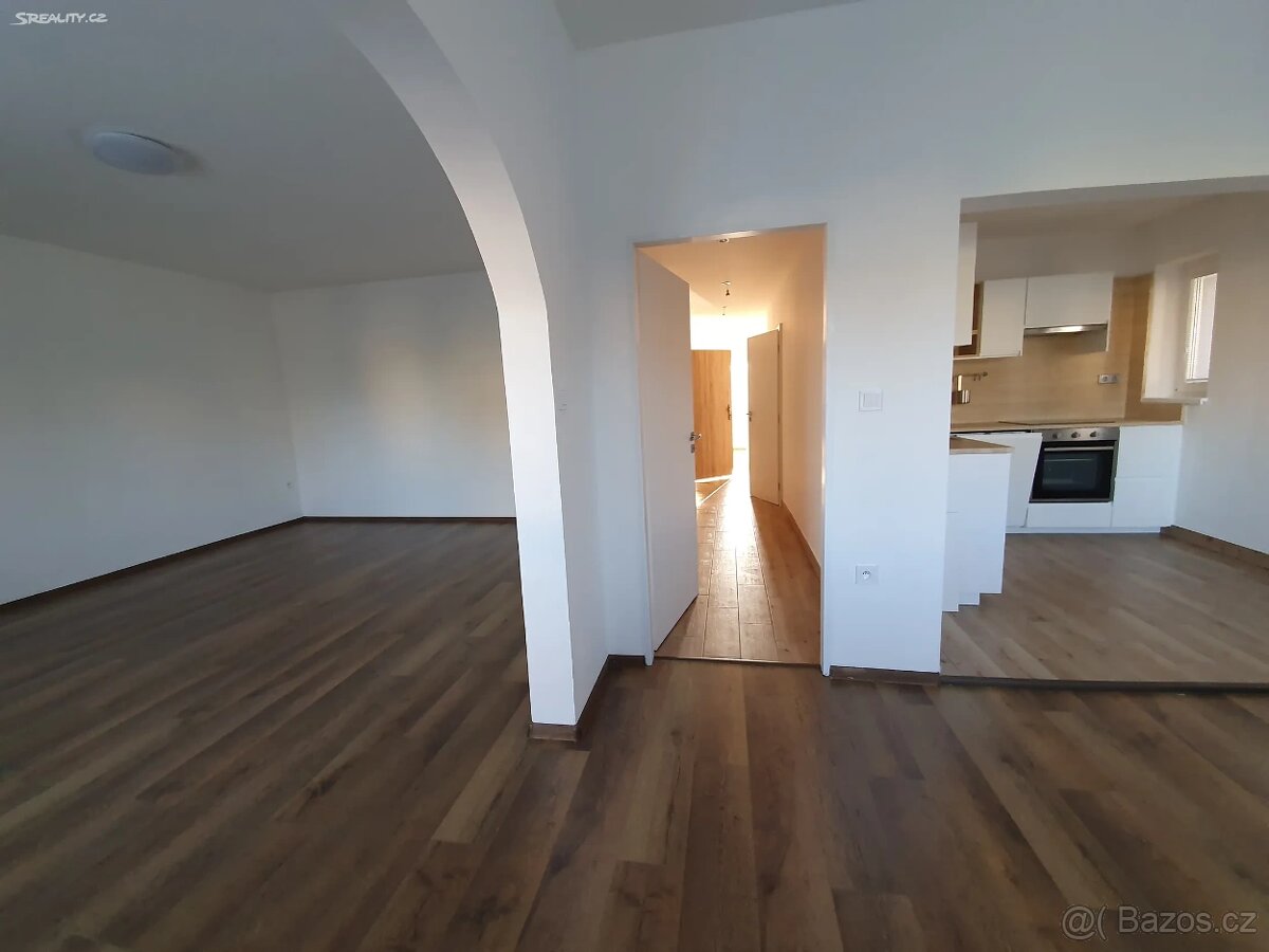 Pronájem bytu 3+1 90 m² - 5