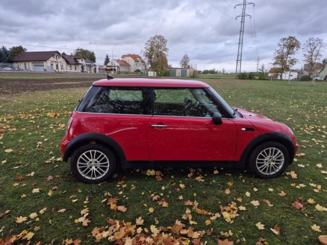 Prodám Mini One 1.6i 66kw R50 - KLIMATIZACE - 5