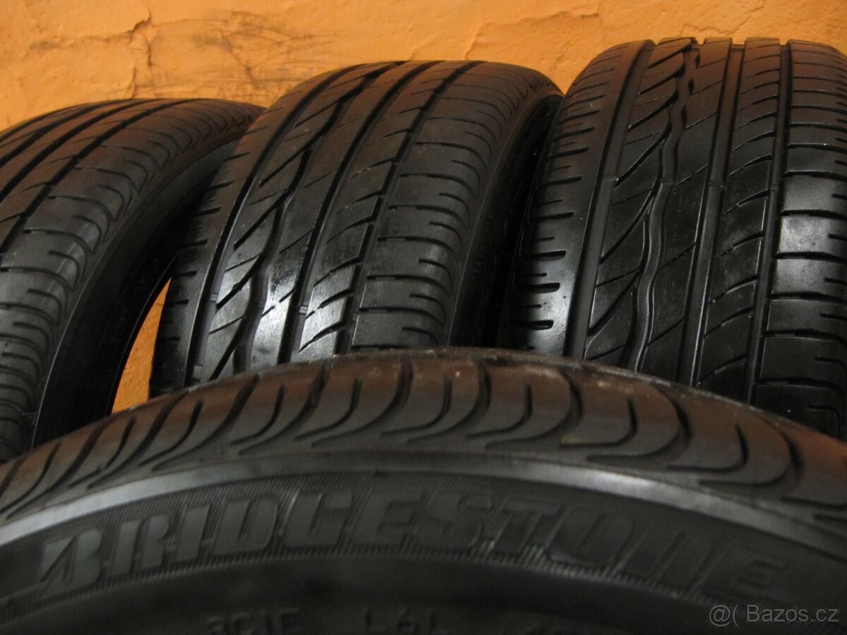 Pneu 215/45/16 Bridgestone - 5