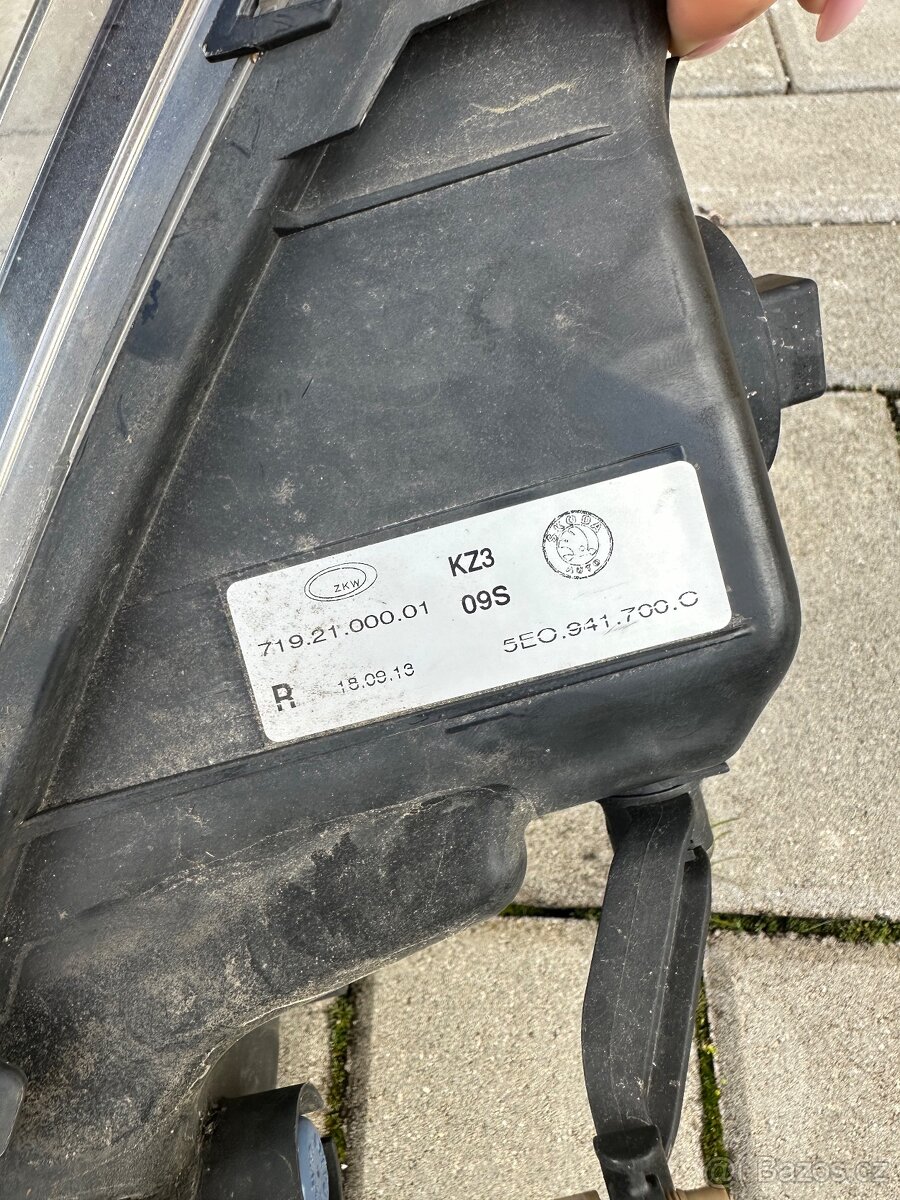 Přední mlhovky a mřížky Škoda Octavia III - 5