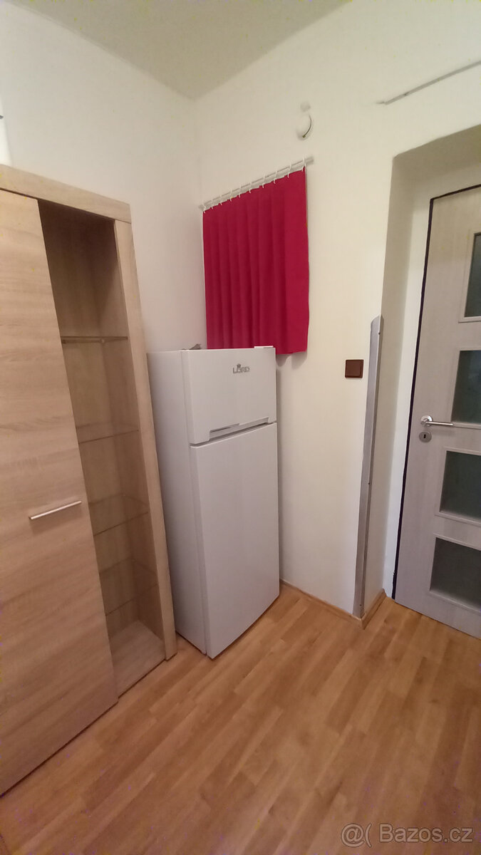 Pronájem bytu 2 + 1 - 5