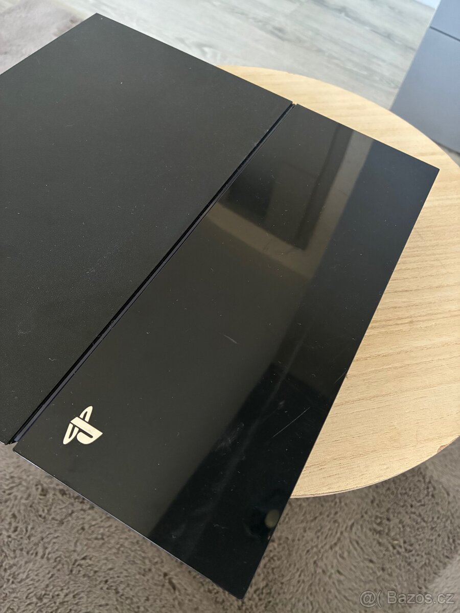 Playstation 4 FAT 500GB + ovladač a hry - 5