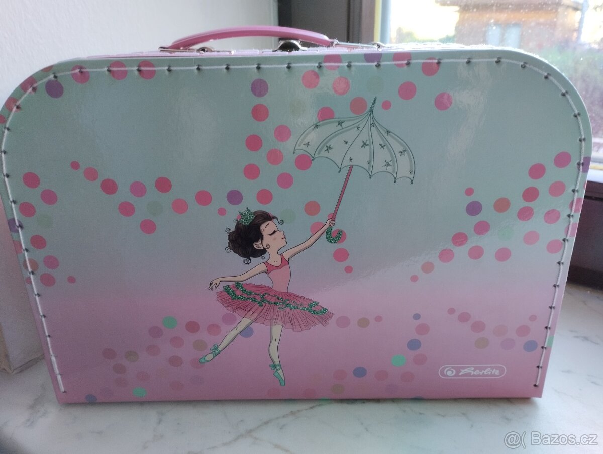 Domeček v kufříku s medvídky - 5