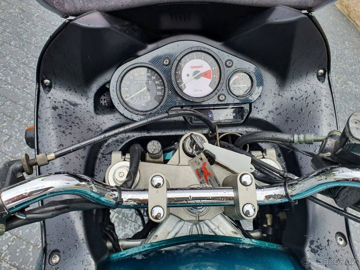 Yamaha TDM850 - 5
