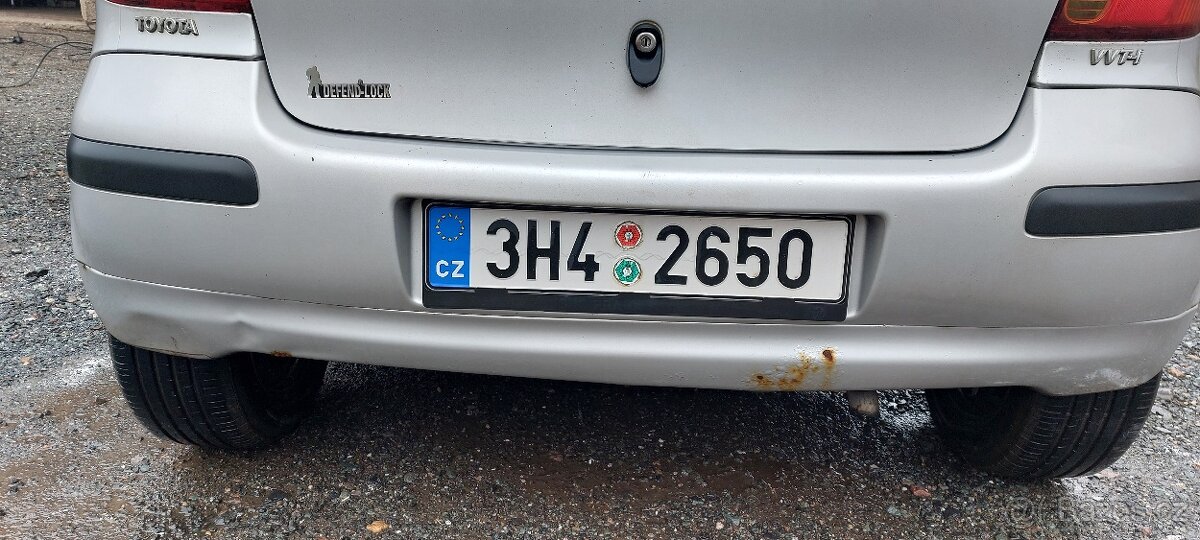 Toyota Yaris 1.3 r.v.2004 - 5