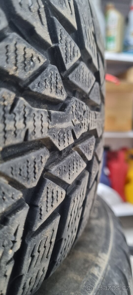 Sada zimních pneu Nokian WR X4 205 / 55 R16 - 5