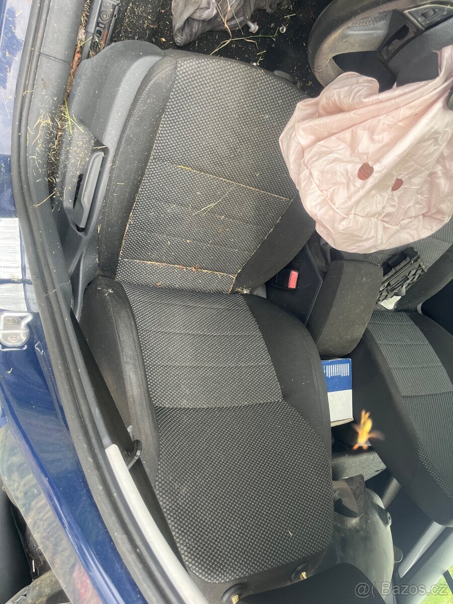 Octavia 3 III Combi díly karoserie, sedačky zadní světlo - 5