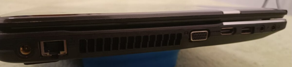 acer travelmate p253E - 5