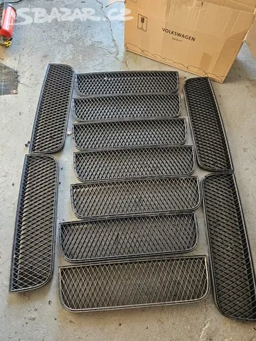 Prostřední mřížka Škoda Octavia 1 RS - originál - 5