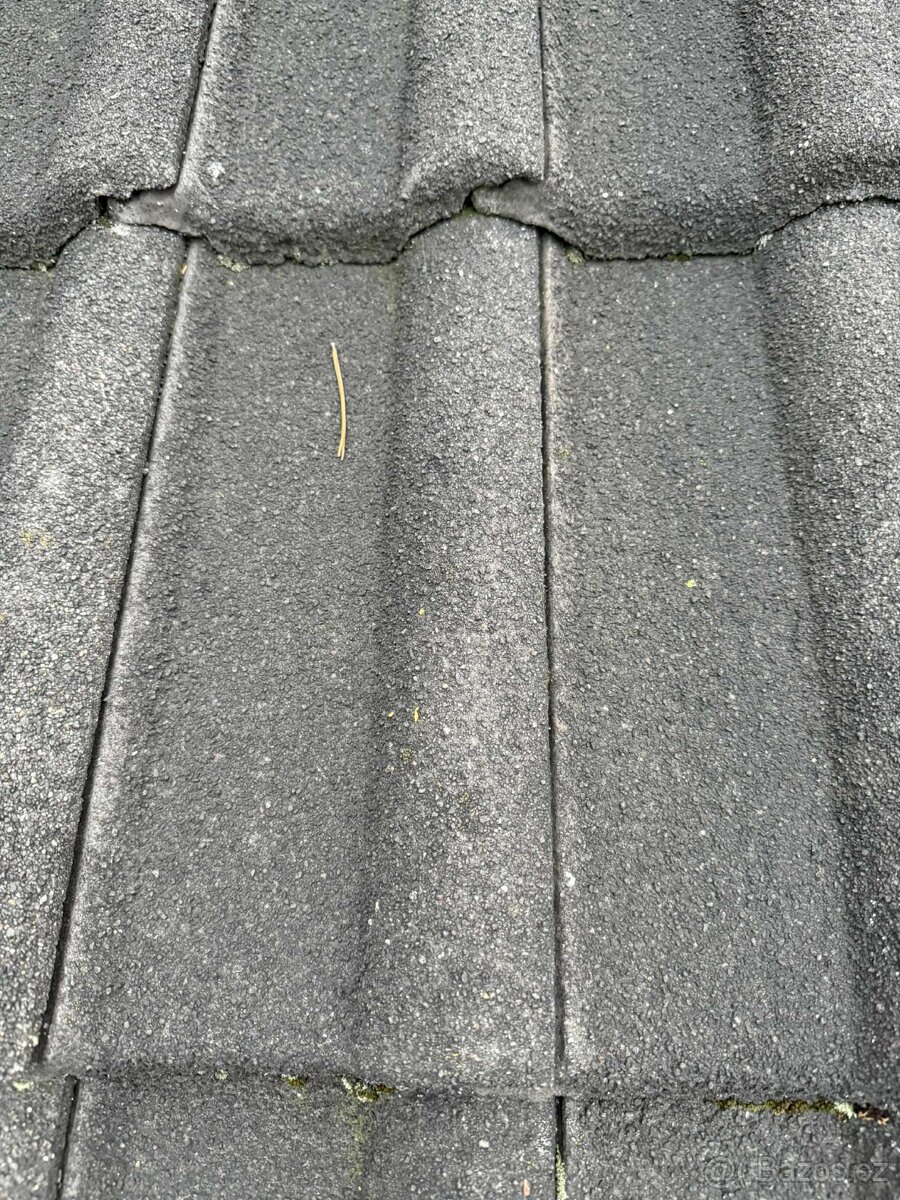 Střešní tašky černý BRAMAC EN 490 sypaný černý - 5