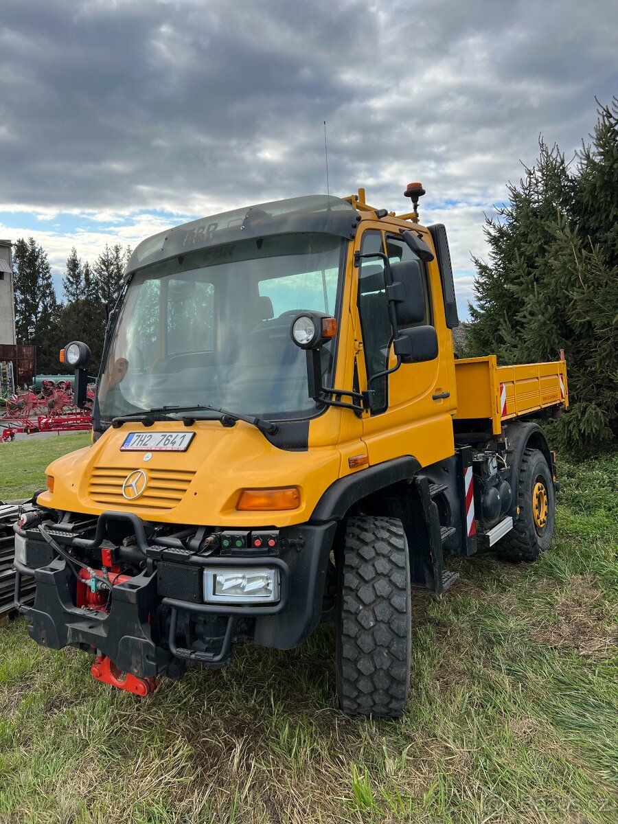 Mercedes Benz Unimog - 5