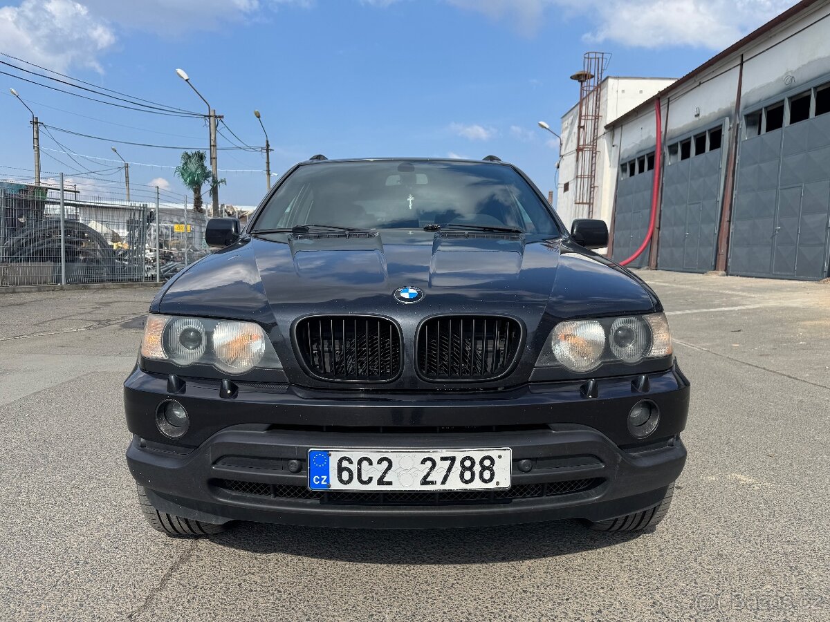 BMW X5 E53 4.4i - 5