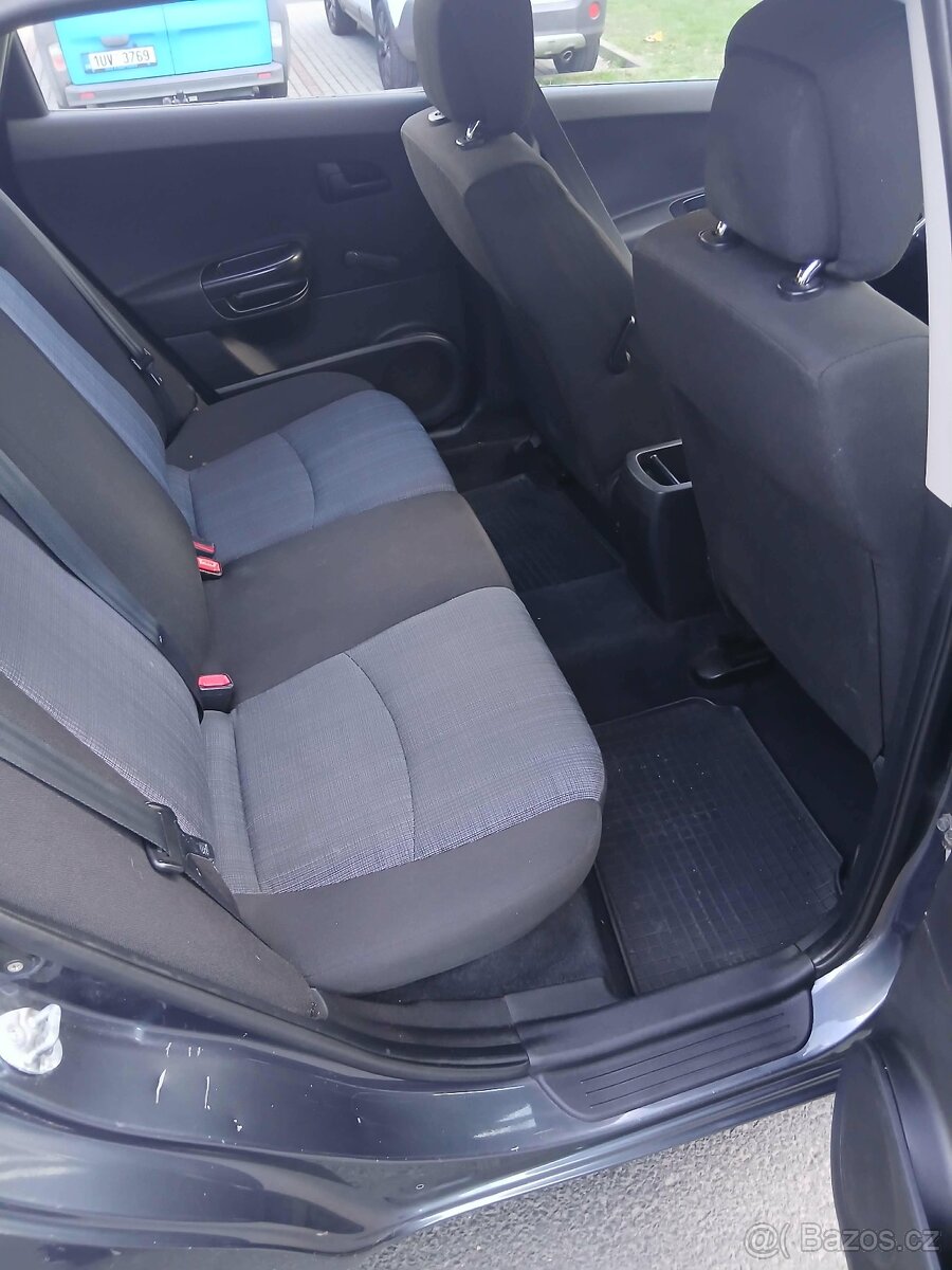 Kia cee'd - 5