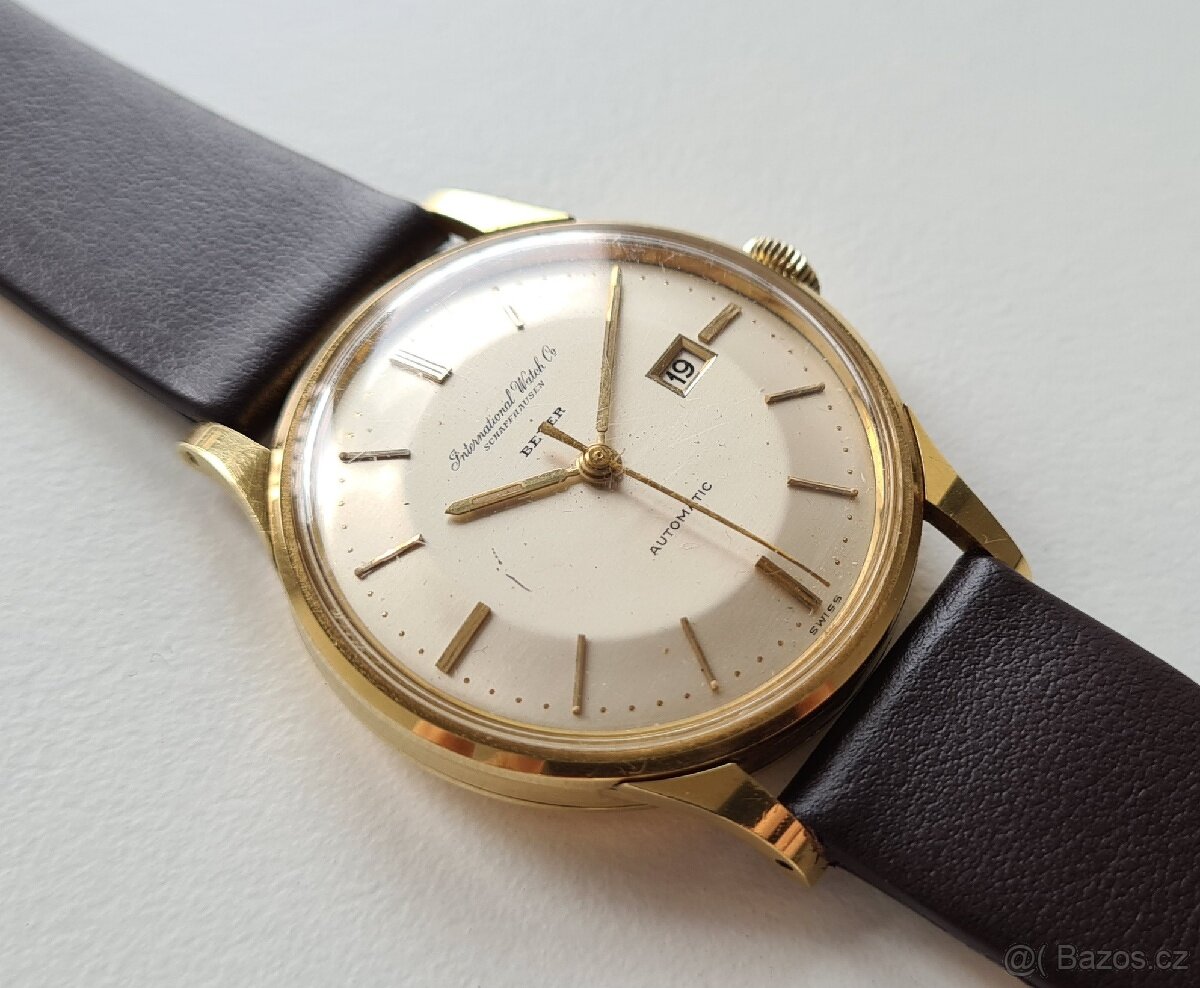 Zlaté náramkové hodinky IWC Schaffhausen Automatic 18K
- 5
