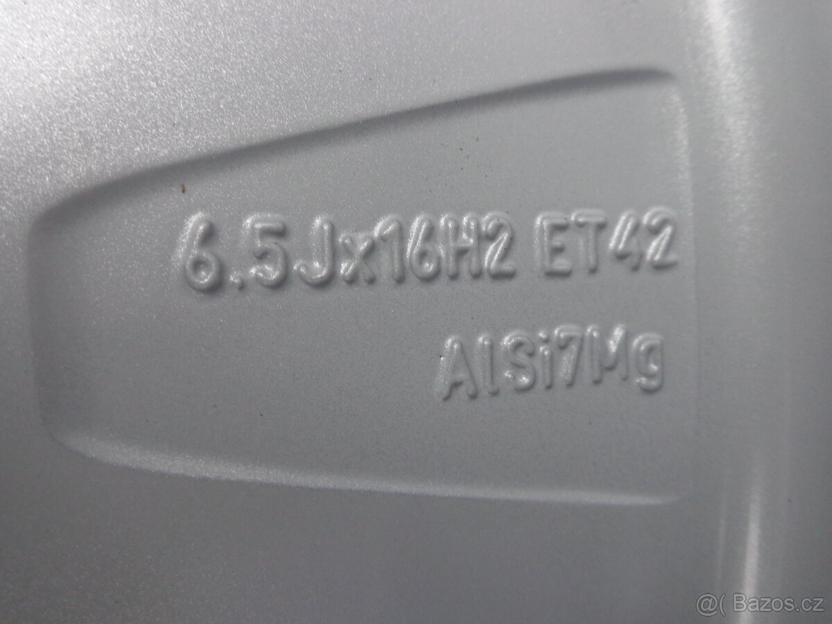 VW T-Roc / Passat zimna sada kol 215/60R16 - 5