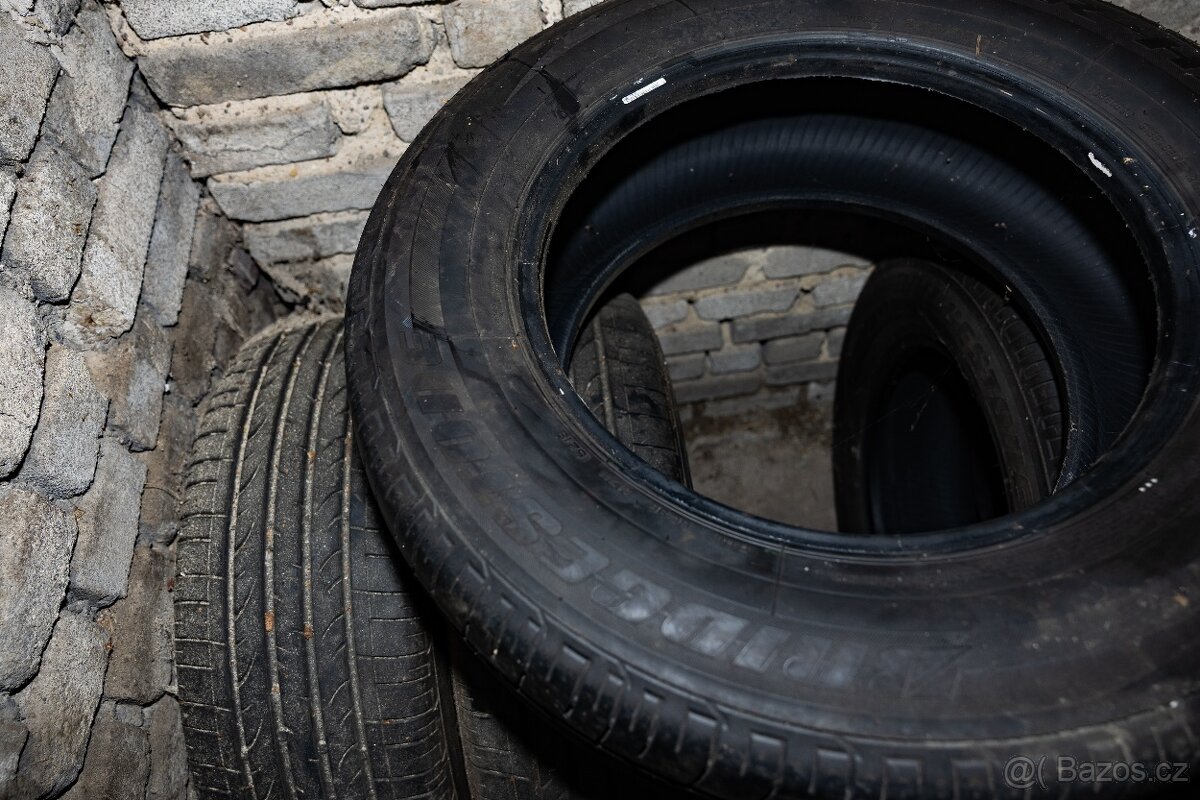 245 / 65 / 17 letní - 5