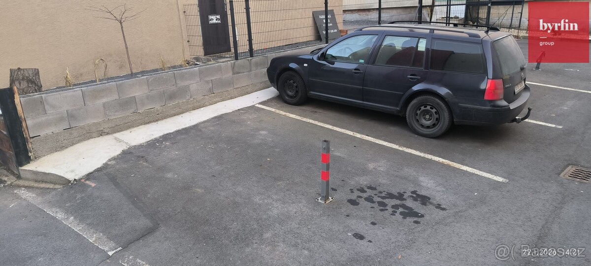 Pronájem parkovací místo Provaznická - 5