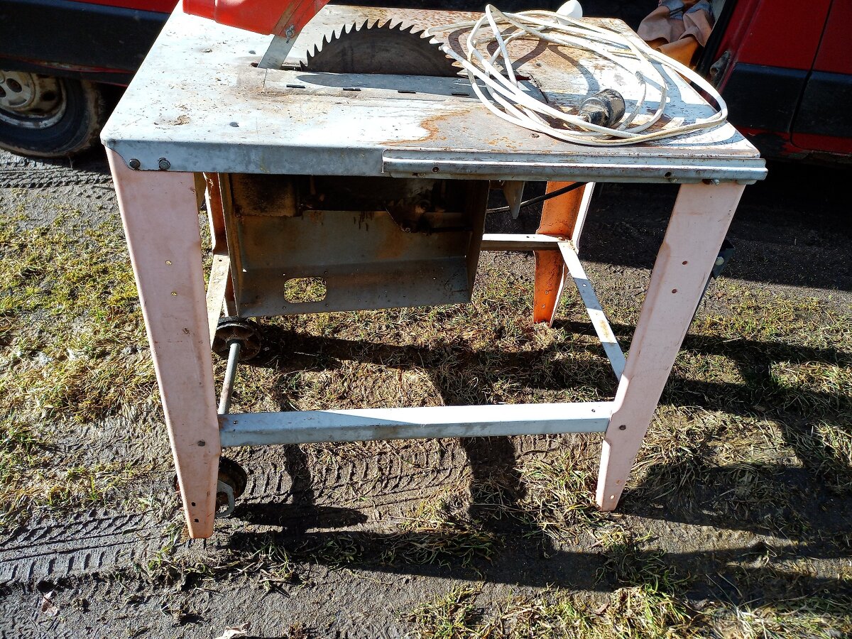 STOLNÍ CIRKULÁRKA - 5