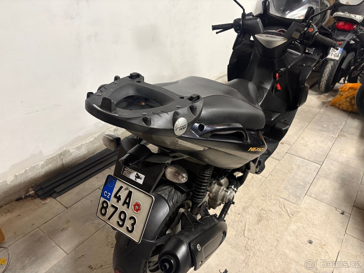 Gilera nexus 300 2008 česky původ - 5