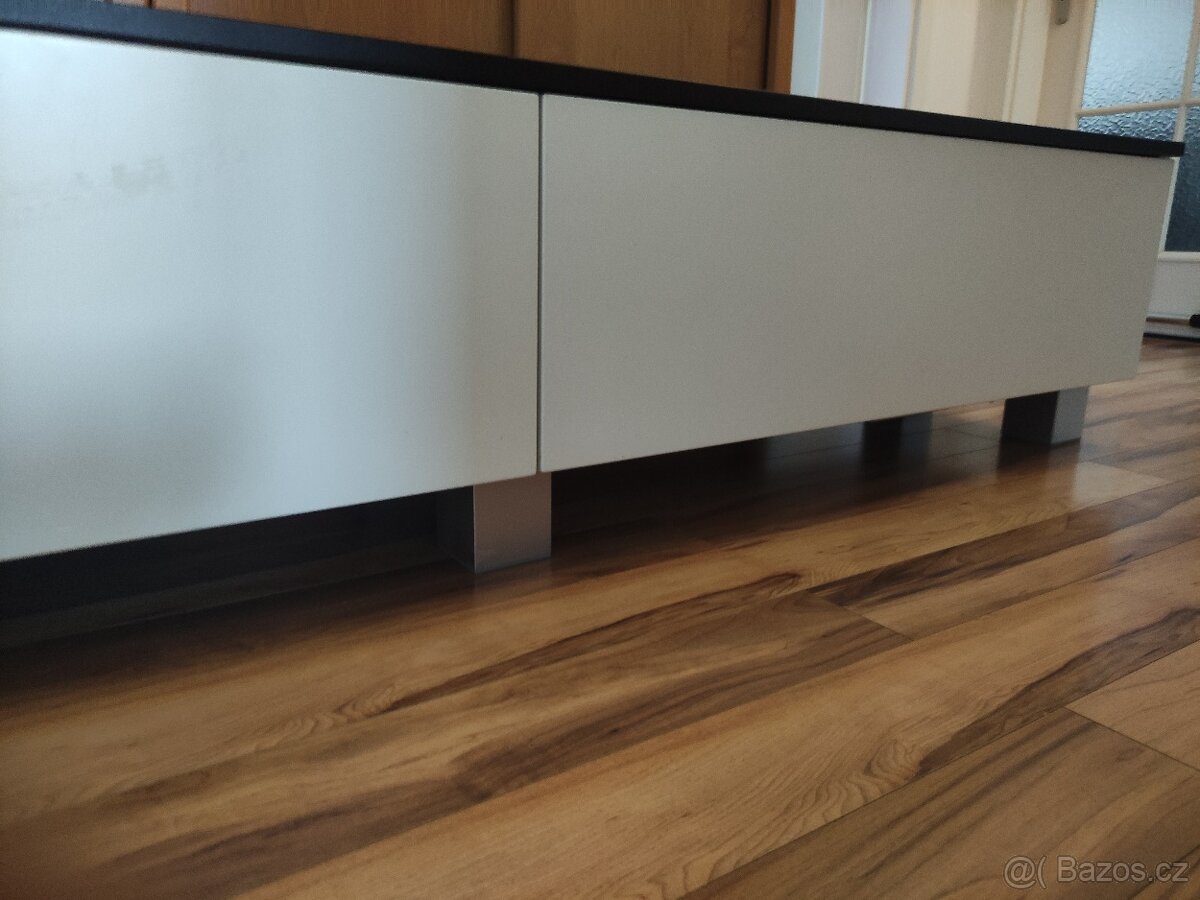 Stolek pod tv - 5