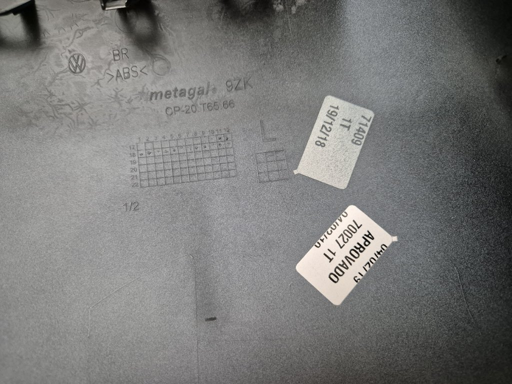 kryt levého zpětného zrcátka pro lak VW Amarok 2H0857527C GR