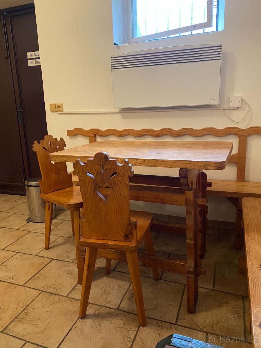 Sada dřevěného, vyřezávaného nábytku - 5