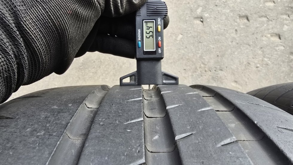 Letní pneu 245/35/20 Michelin - 5