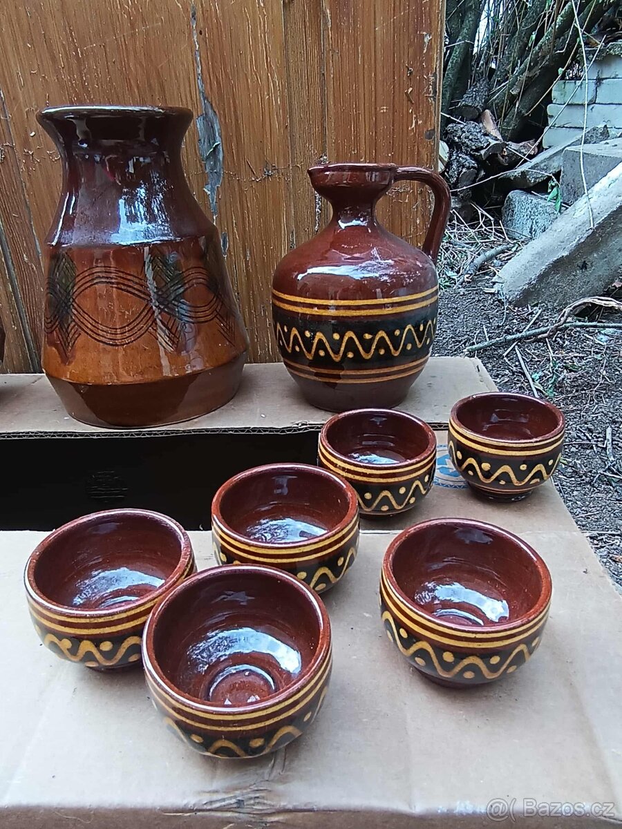 Dva retro sety glazované keramiky. - 5