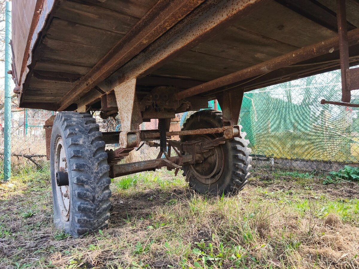 Vlečka za traktor - 5