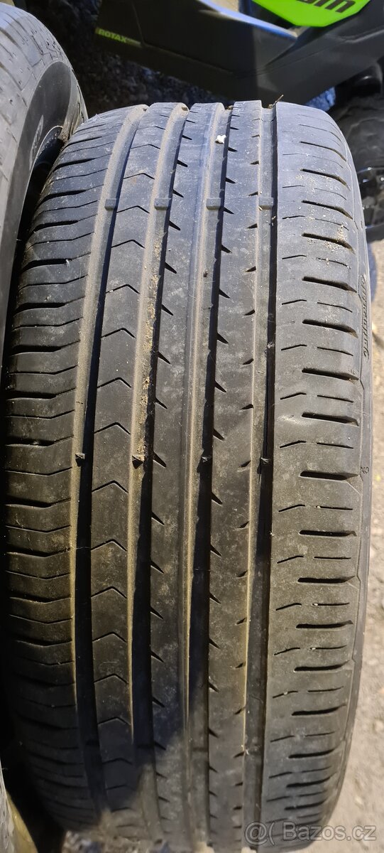 Continental 215/55r17 - 5