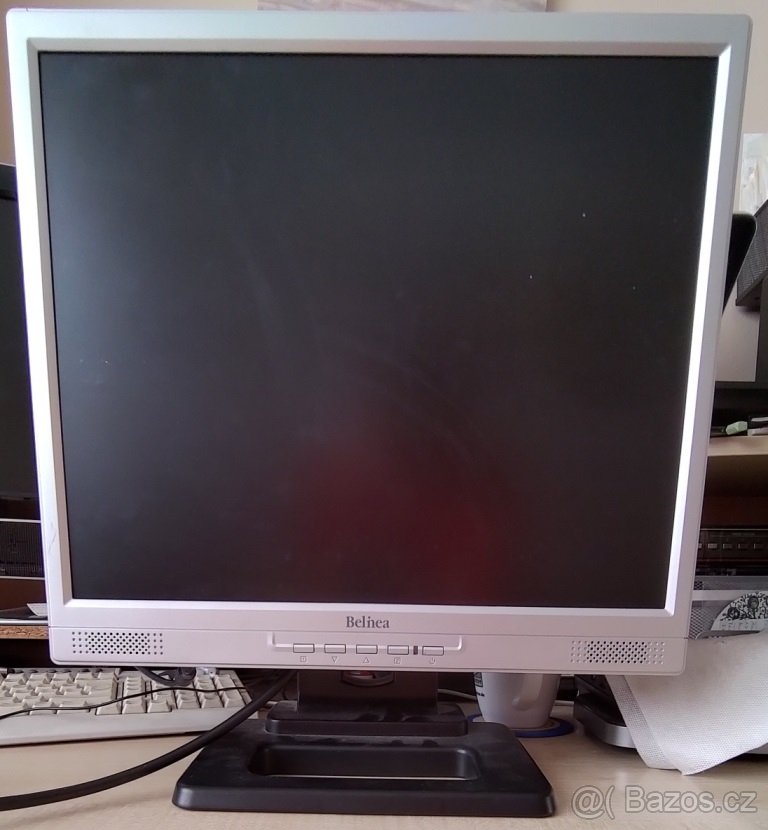 Prodám monitory Fujitsu, 2x MaxData, DELL - 5