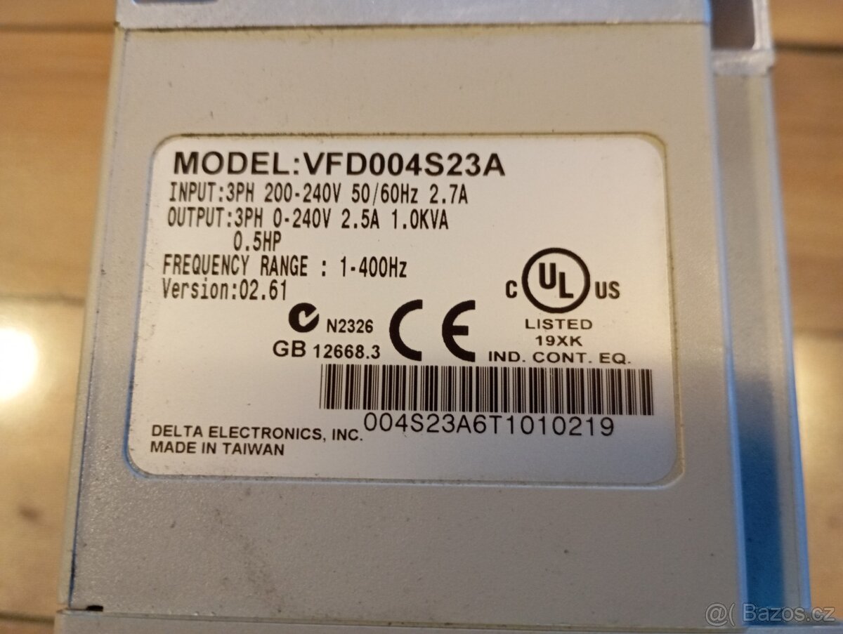 Frekvenční měnič Delta VFD004S23A - 5
