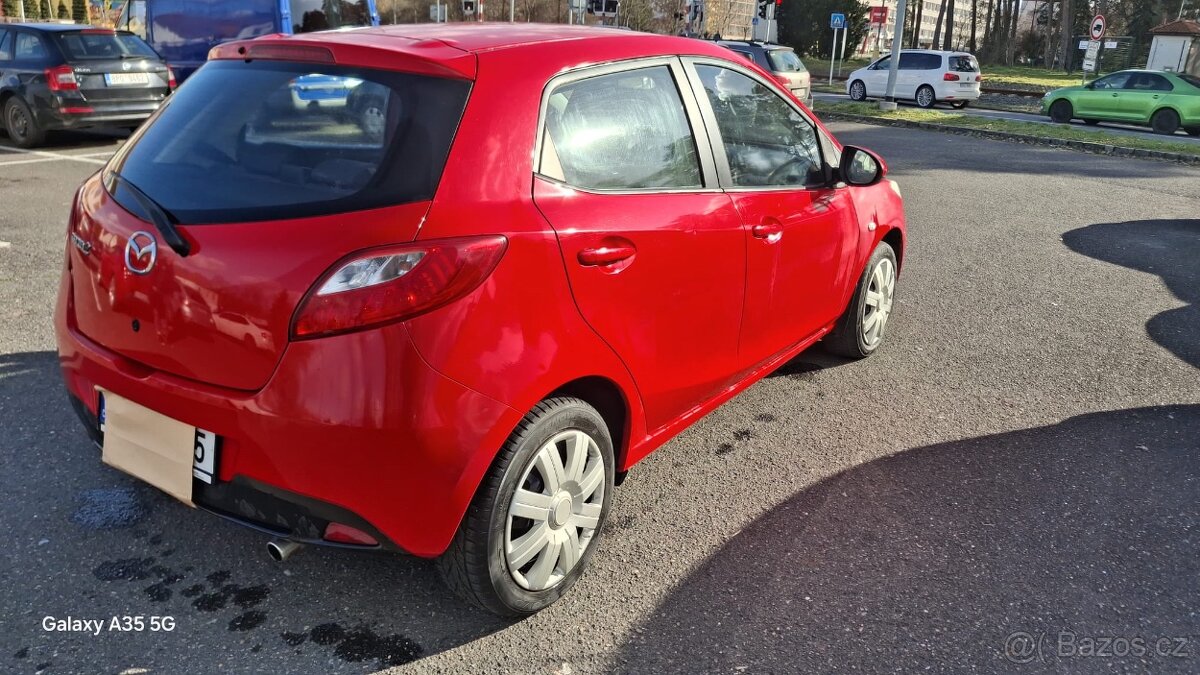 Mazda 2 - 5