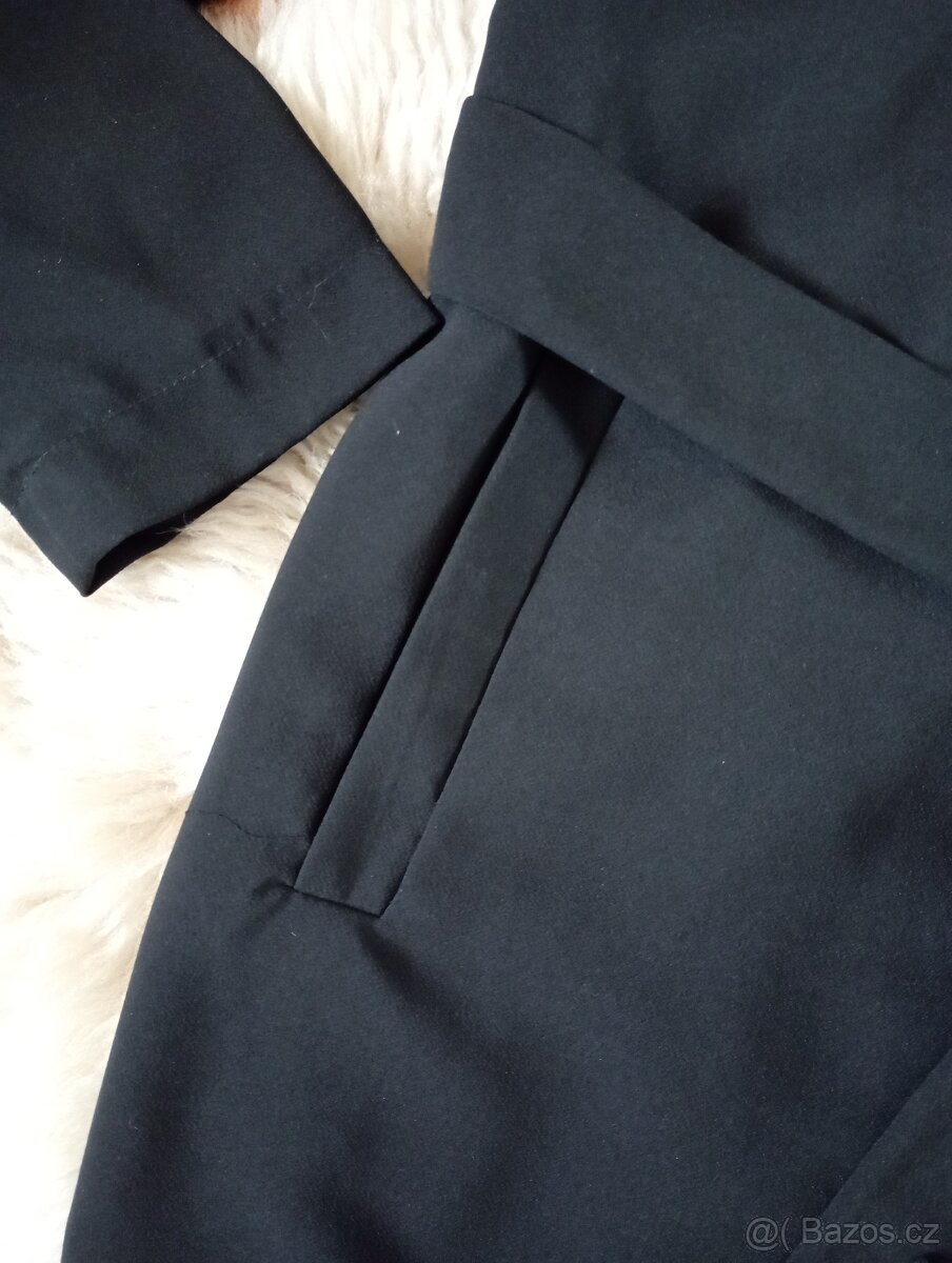 Jarní/ podzimní černý zavinovací kabátek - 5