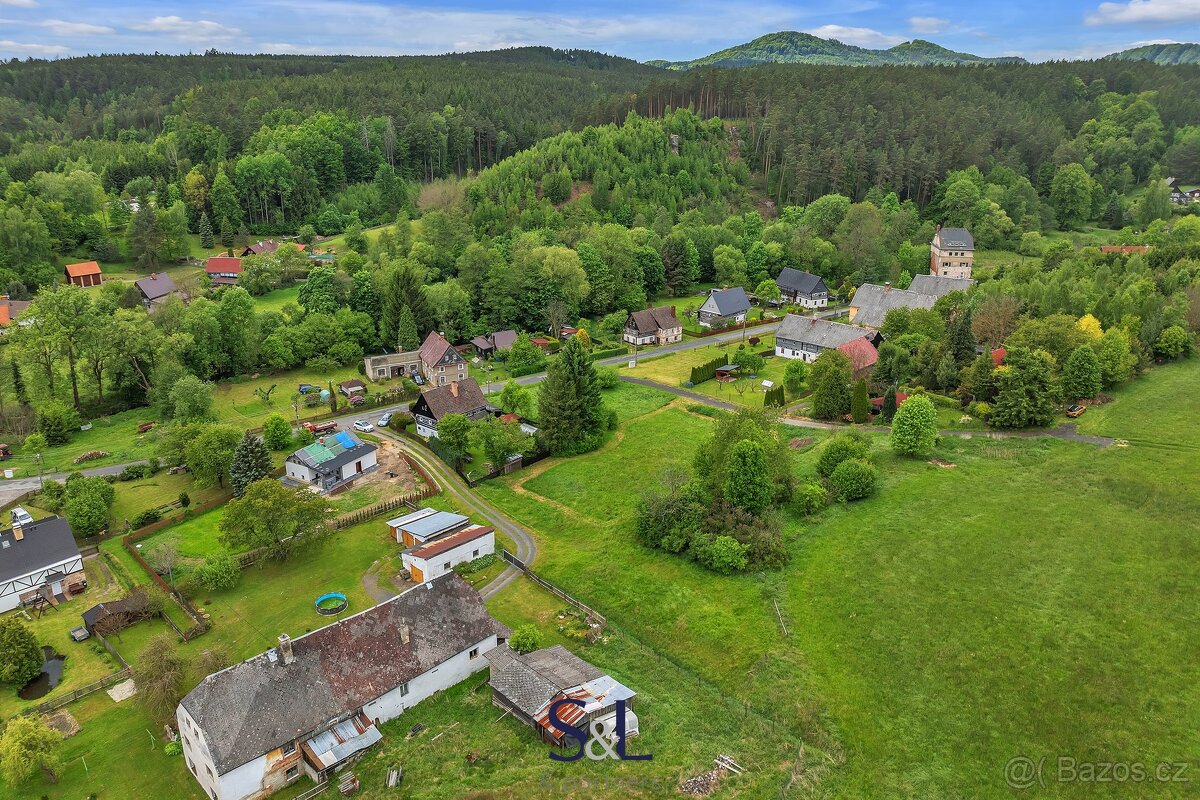 Prodej pozemku pro bydlení, 828 m² - Velenice, ev.č. 01268 - 5