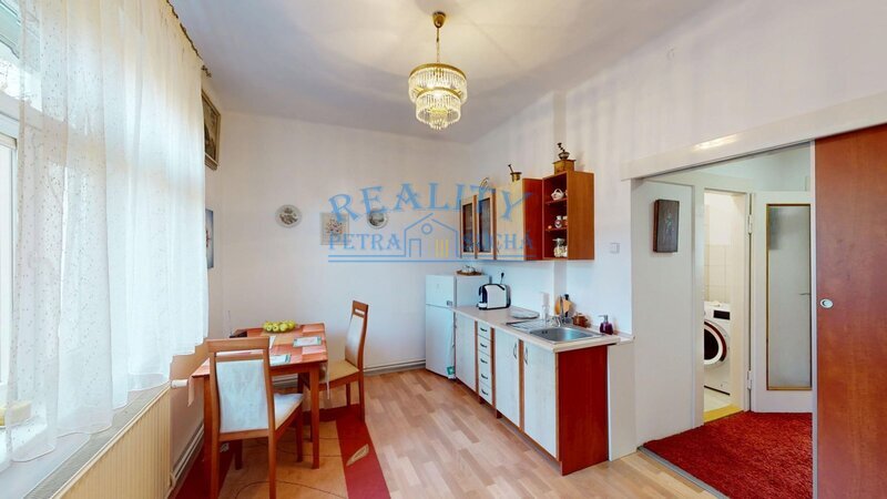 Prodej rodinného domu 212 m2, pozemek 122 m2, Libušina, Roud - 5