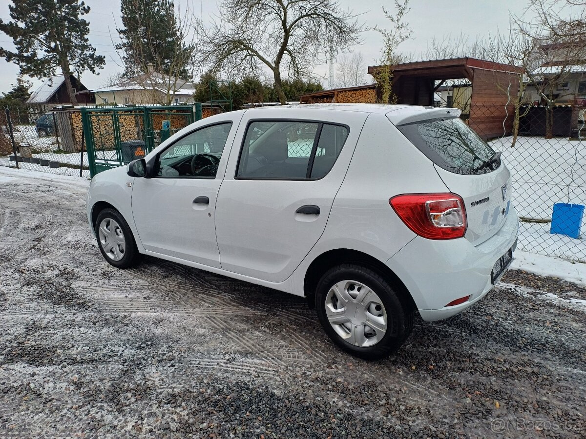 1.majitel Dacia Sandero 1.2....71400km - 5