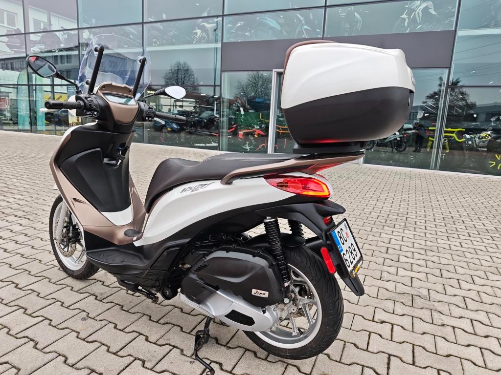 Piaggio Medley 125, najeto 1.364 Km - 5