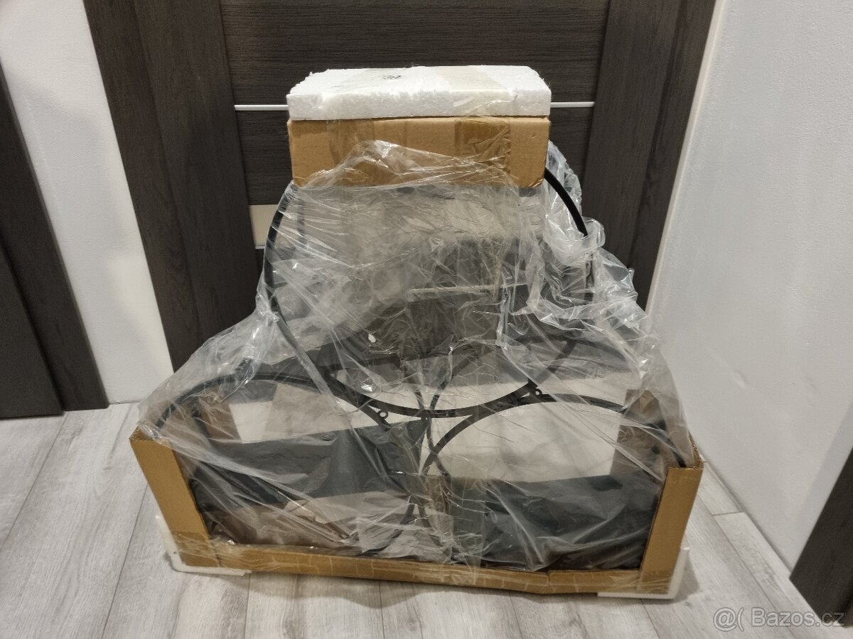 Nástěnná polička, skříňka, regál. - 5