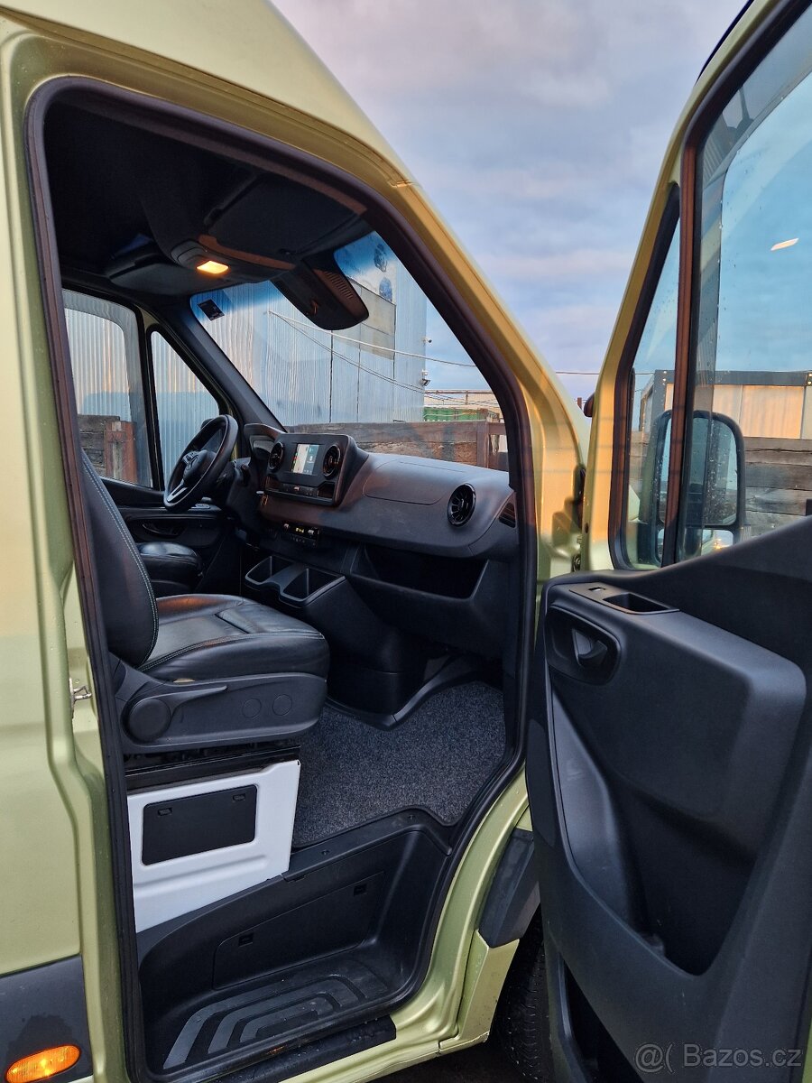 Mercedes Bez Sprinter 319 - 5