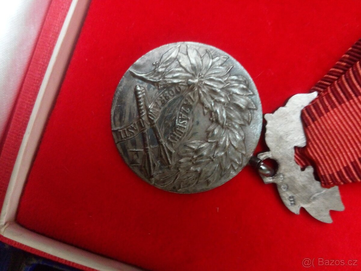 Prodám Pamětní medaile a vyznamenání. - 5