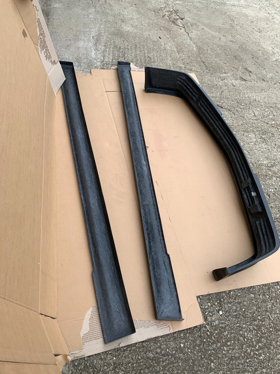 spojlery Mercedes E w124 paket - 5