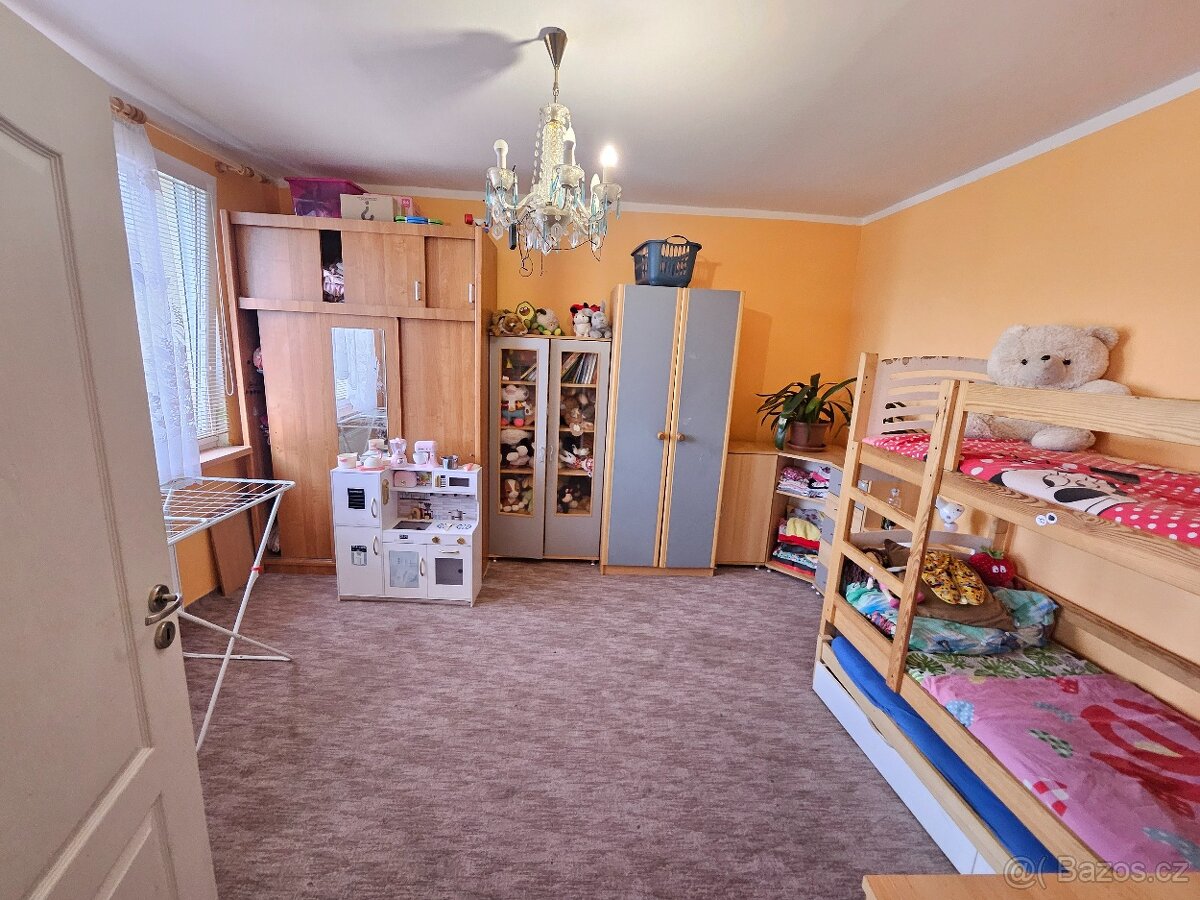 Prodej bytu 3+1+L, sídliště Holý vrch - 5
